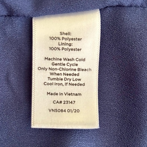 Talbots Top Blue Ikat Diamond Pattern Tie Neck Floaty Short Sleeves size 1X - Picture 16 of 16